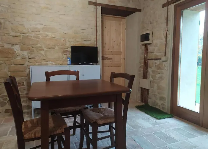 Magione Broccoli Bed & Breakfast Candelara